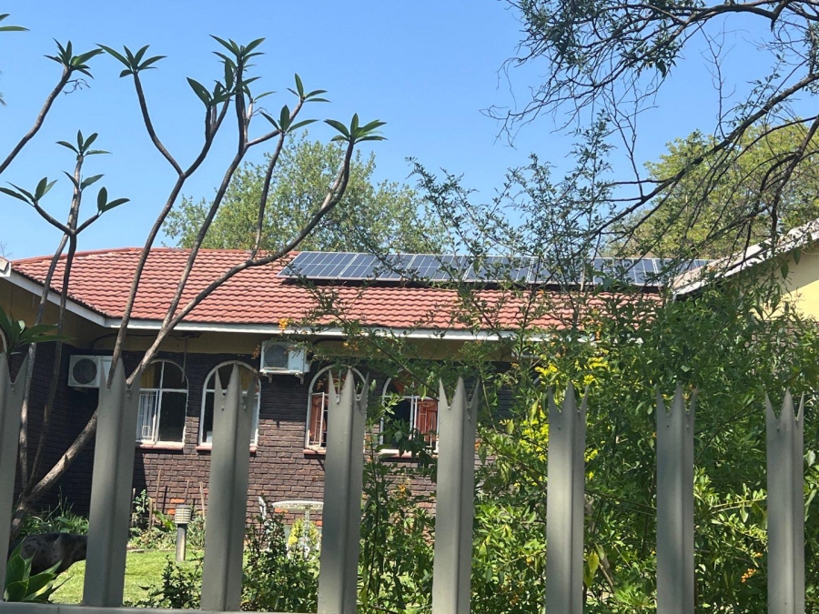 5 Bedroom Property for Sale in Elandsrand North West